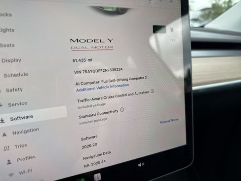 Used 2022 Tesla Model Y Performance AWD/4WD image 17