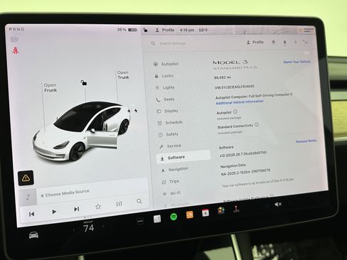 Used 2020 Tesla Model 3 Standard Range Plus image 17