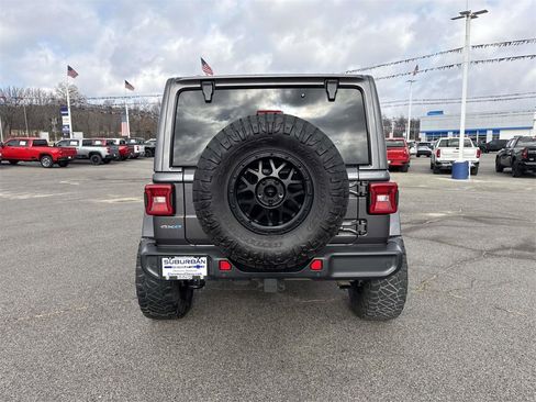 Used 2021 Jeep Wrangler Unlimited Sahara w/ Cold Weather Group image 4
