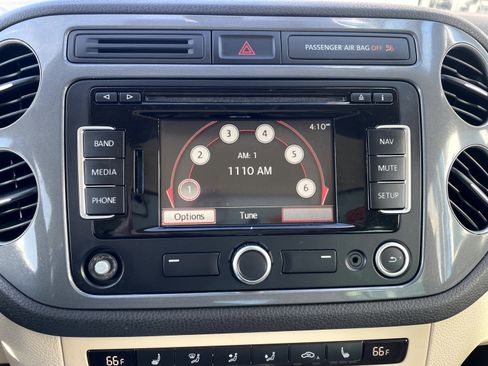 Used 2013 Volkswagen Tiguan SEL image 15