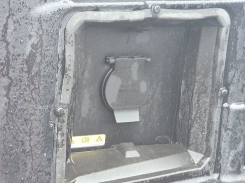 Certified 2022 Ford F150 XLT w/ Equipment Group 302A High image 13