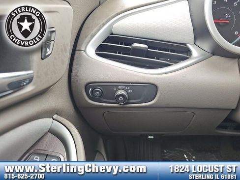 Used 2024 Chevrolet Malibu LT image 18