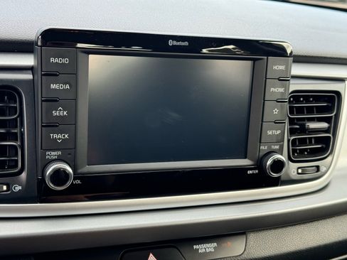 Used 2020 Kia Rio LX image 26