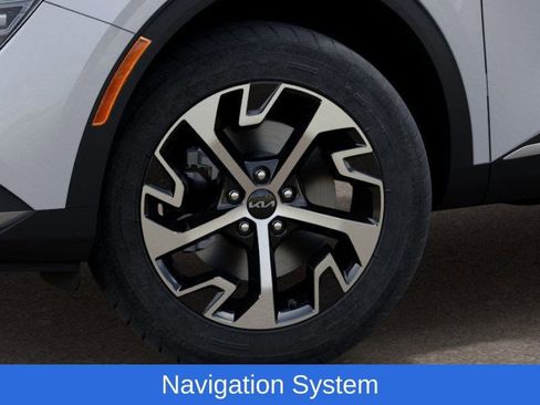 Used 2025 Kia Sportage EX image 10