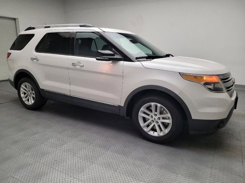 Used 2014 Ford Explorer XLT w/ Equipment Group 202A image 11