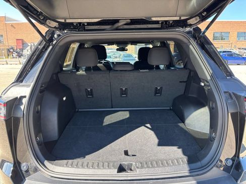 Used 2025 Chevrolet Equinox LT FWD image 31
