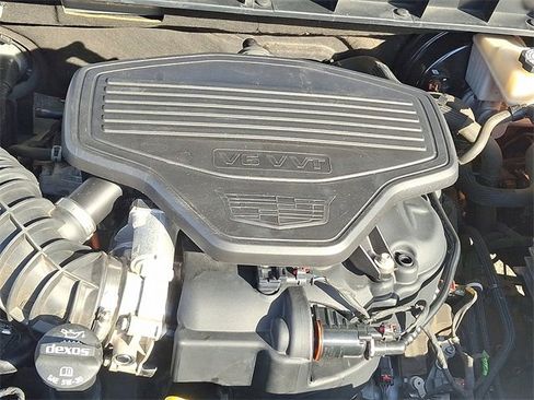 Used 2019 Cadillac XT5 Platinum image 28