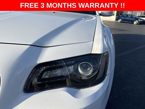 Used 2019 Chrysler 300 S AWD/4WD image 38
