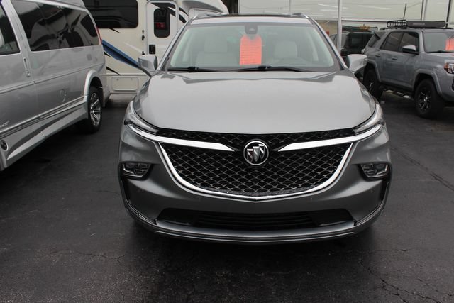 Used 2024 Buick Enclave Avenir w/ Avenir Technology Package AWD/4WD image 14