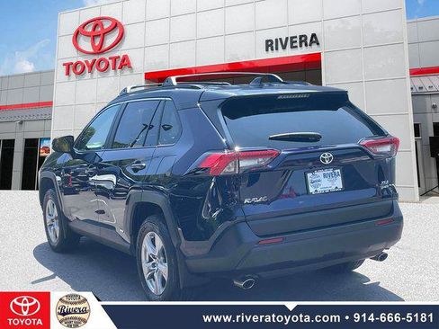 Certified 2025 Toyota RAV4 XLE w/ Convenience Package AWD/4WD image 8