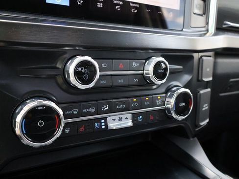 New 2026 Ford F350 Lariat w/ Lariat Ultimate Package image 36