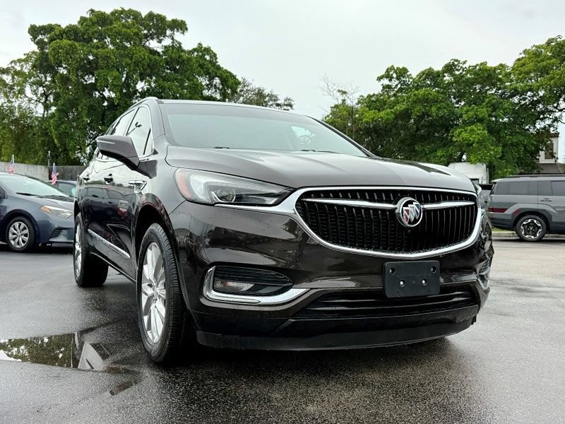 Used 2019 Buick Enclave Essence FWD image 3