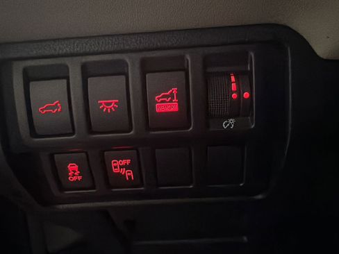 Used 2020 Subaru Ascent Touring w/ Popular Package #3 image 27