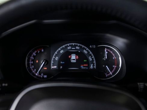 Used 2019 Toyota RAV4 Limited image 22