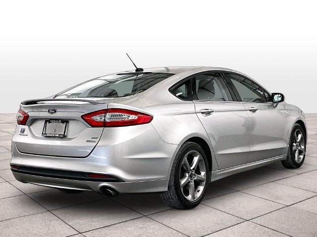 Used 2013 Ford Fusion SE FWD image 12
