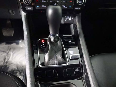 Used 2023 Jeep Compass Limited image 46