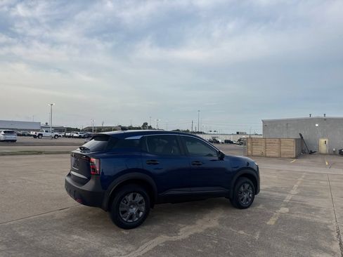 Used 2026 Nissan Kicks S FWD image 21
