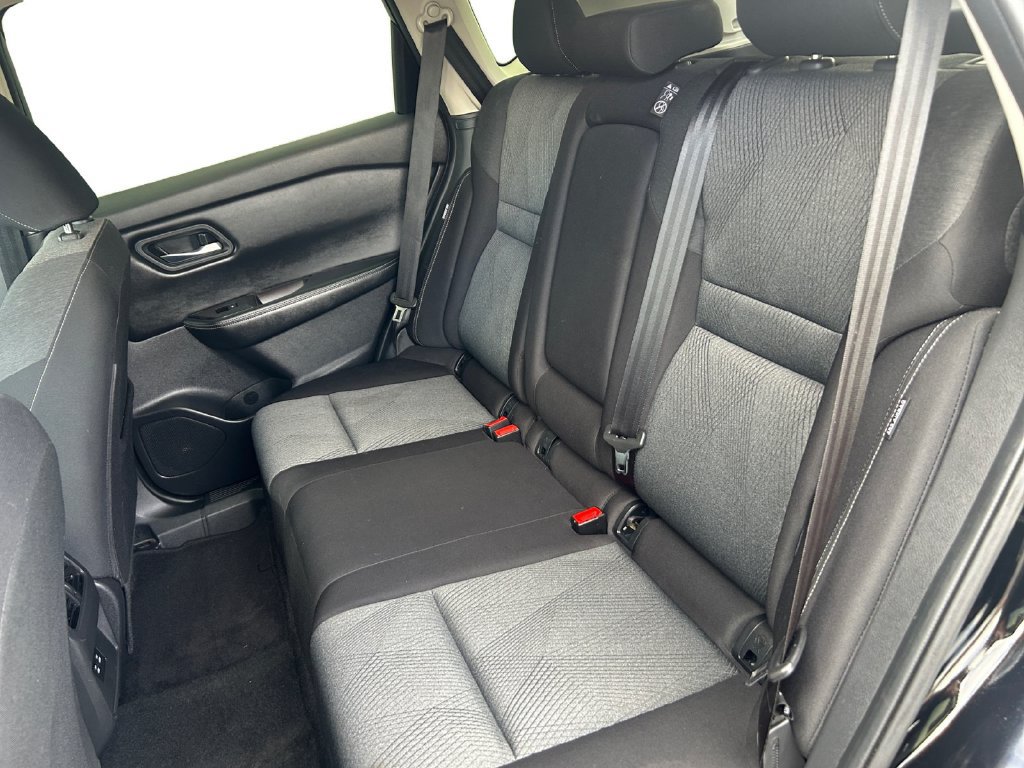 Used 2025 Nissan Rogue SV FWD image 22