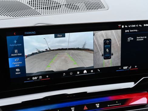 Used 2025 BMW M5 w/ Executive Package image 16