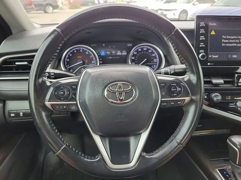 Used 2021 Toyota Camry XLE FWD image 24
