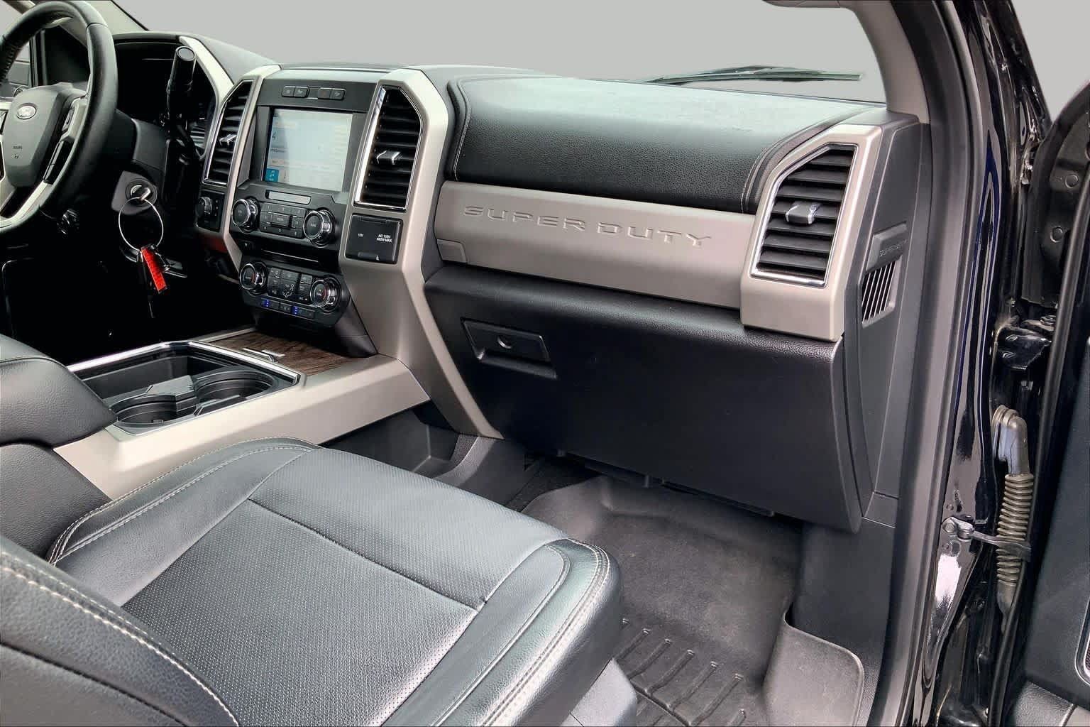 Used 2018 Ford F250 Lariat w/ Chrome Package AWD/4WD image 17