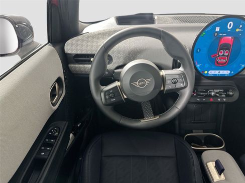 Used 2025 MINI Cooper S FWD image 17