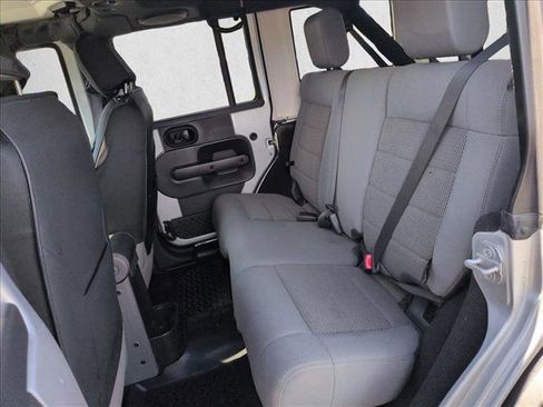 Used 2009 Jeep Wrangler Unlimited Rubicon w/ Trailer Tow Group image 16