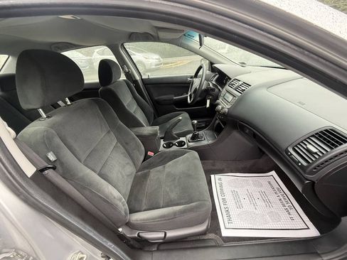 Used 2006 Honda Accord VP image 19