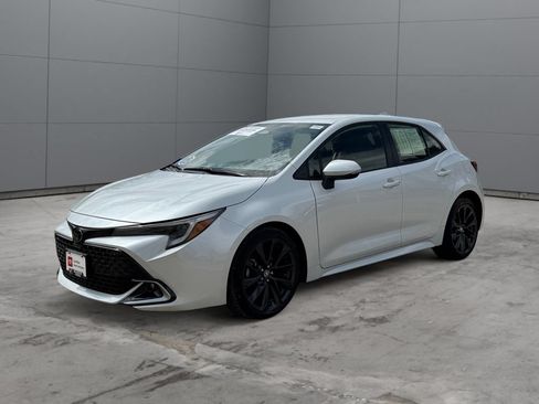 Certified 2025 Toyota Corolla XSE FWD image 7