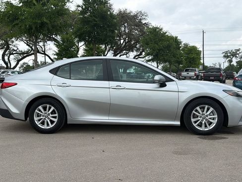Certified 2025 Toyota Camry LE image 4