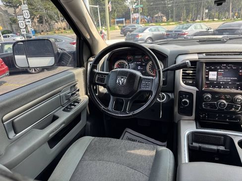 Used 2018 RAM 3500 Big Horn AWD/4WD image 9