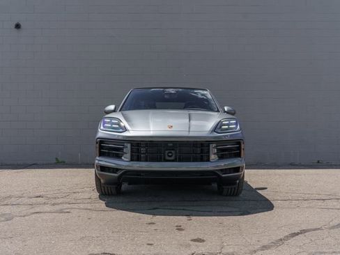 New 2026 Porsche Cayenne Coupe AWD/4WD image 10