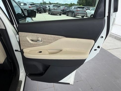 Used 2023 Nissan Murano SL w/ Cargo Package FWD image 32