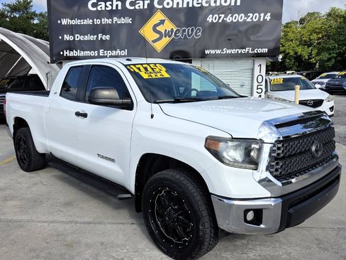 Used 2018 Toyota Tundra SR5 w/ SR5 Upgrade Package AWD/4WD image 1