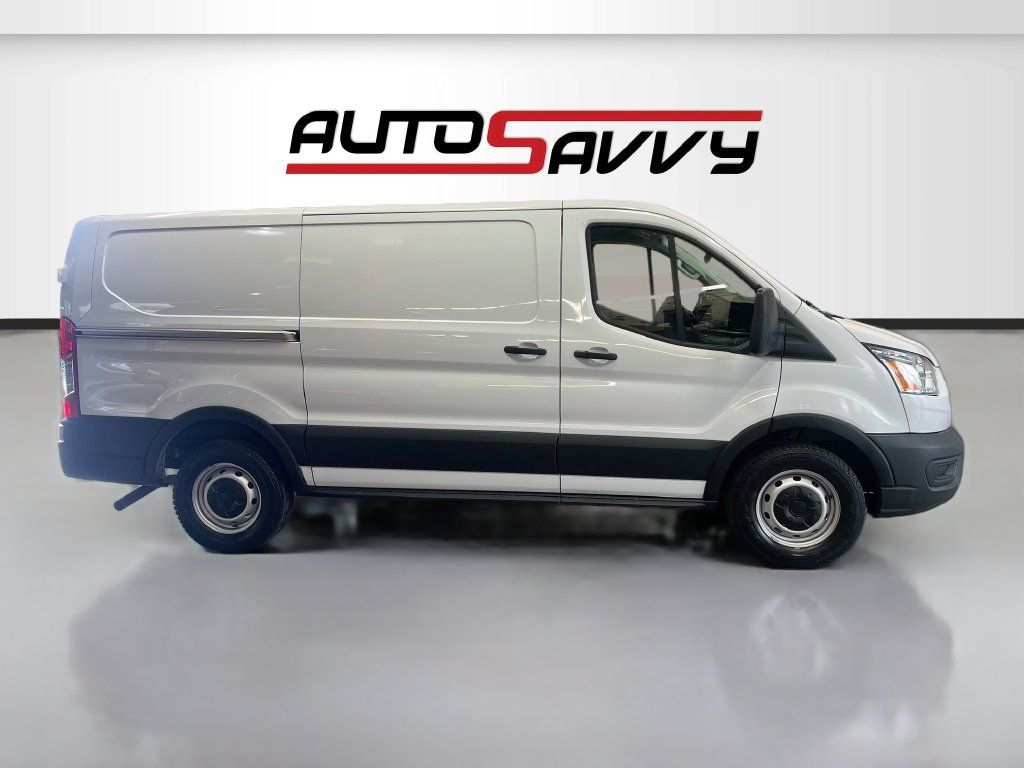 Used 2024 Ford Transit 150 Low Roof RWD image 8
