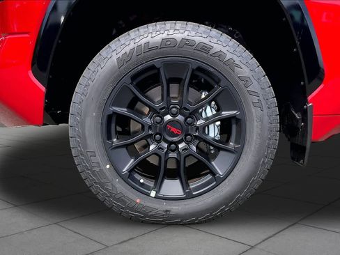 New 2026 Toyota Tundra Platinum w/ TRD Off-Road Package AWD/4WD image 11