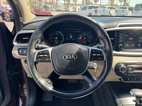 Used 2020 Kia Sorento LX w/ LX I4 Convenience Package FWD image 15