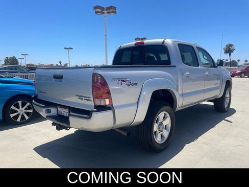 Used 2006 Toyota Tacoma PreRunner RWD image 2