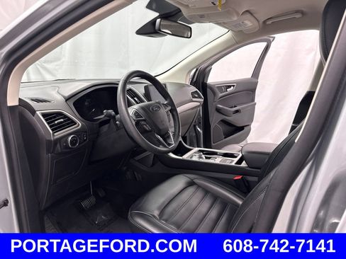Certified 2024 Ford Edge SEL w/ Convenience Package AWD/4WD image 10