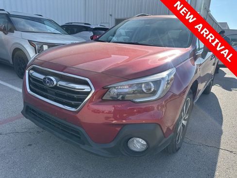 Used 2018 Subaru Outback 2.5i Limited image 4