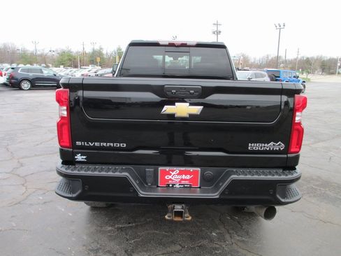 Used 2023 Chevrolet Silverado 2500 High Country w/ Z71 Off-Road Package image 6