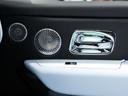 New 2026 Rolls-Royce Cullinan Black Badge image 42