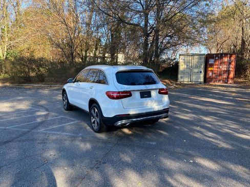 Used 2019 Mercedes-Benz GLC 300 GLC 300 4dr SUV image 8