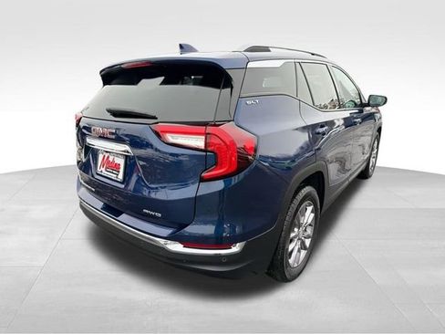 Used 2022 GMC Terrain SLT image 6