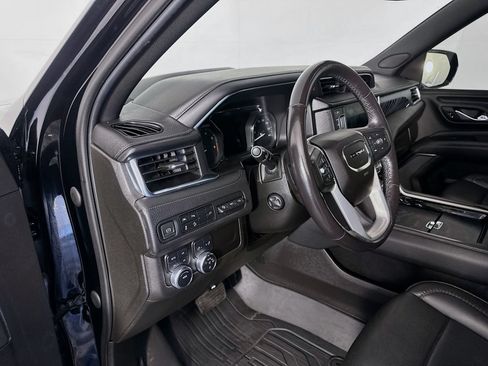 Used 2021 GMC Yukon XL Denali AWD/4WD image 9