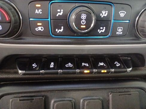 Used 2018 GMC Sierra 1500 SLT AWD/4WD image 34