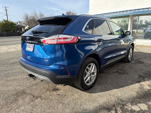 Used 2024 Ford Edge SEL w/ Convenience Package image 5