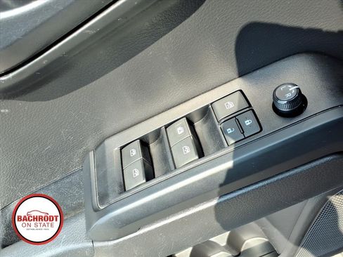 Used 2023 Toyota Tacoma SR AWD/4WD image 18
