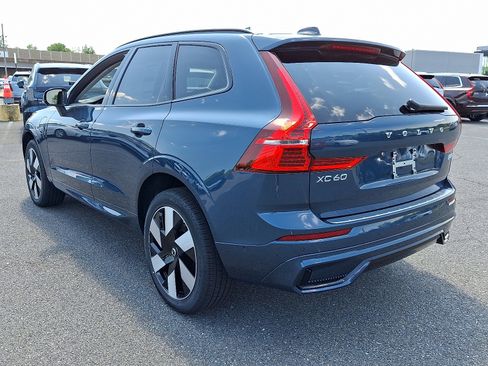 Certified 2025 Volvo XC60 T8 Plus w/ Protection Package Premier image 4