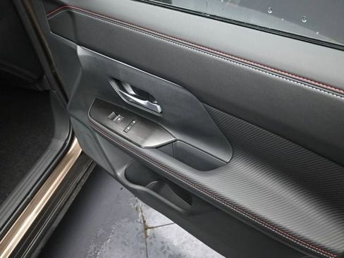 New 2026 Nissan Kicks SR image 38